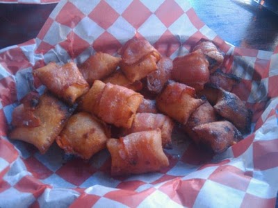 Bacon-wrapped pizza rolls