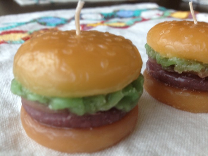 Cheeseburger candle gift