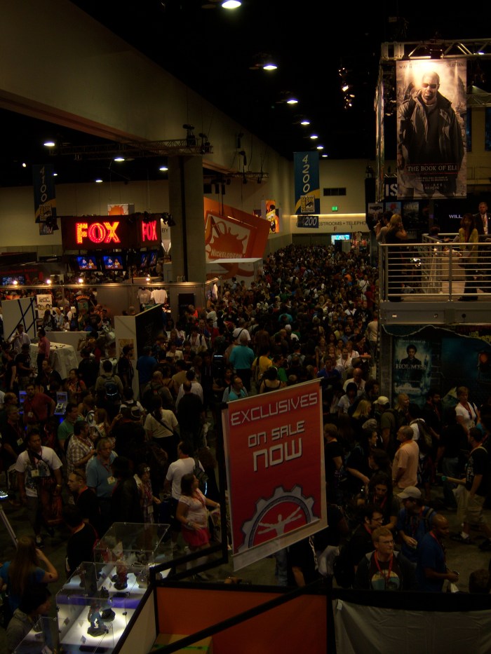 2013 Comic-Con Crowds