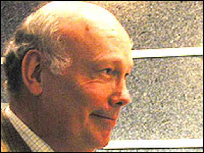 Julian Fellowes