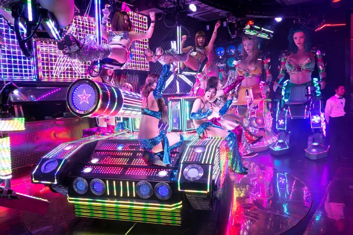 Bikini Robot Wars Tokyo