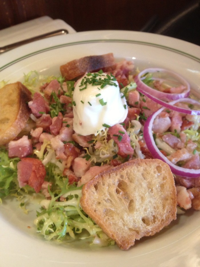 Au Pied de Cochon Paris salad