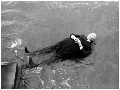 Frenzy Alfred Hitchcock cameo