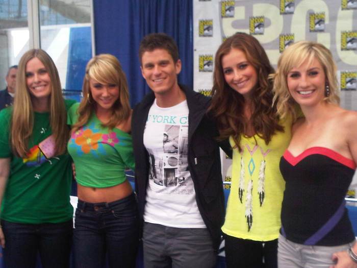 Sara Underwood Comic-Con 11 Signing