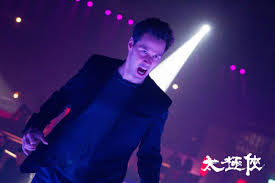 Director Keanu Reeves