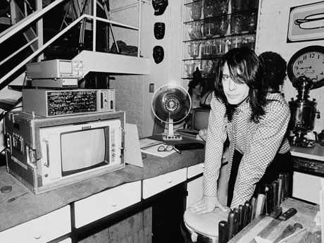 Todd+Rundgren+Rundgren+in+the+kitchen+1983