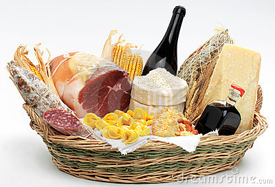 basket-italian-food-8209438