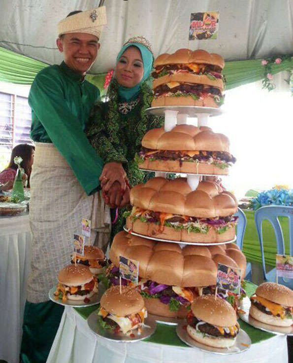 cheeseburger-wedding-cake