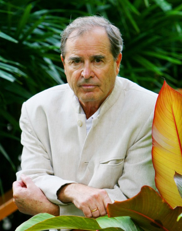 travel writer paul-theroux-author-photo-580