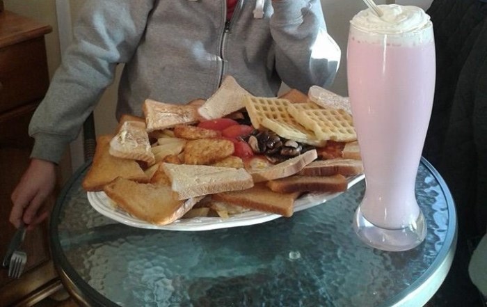 Bears grill hibernator breakfast