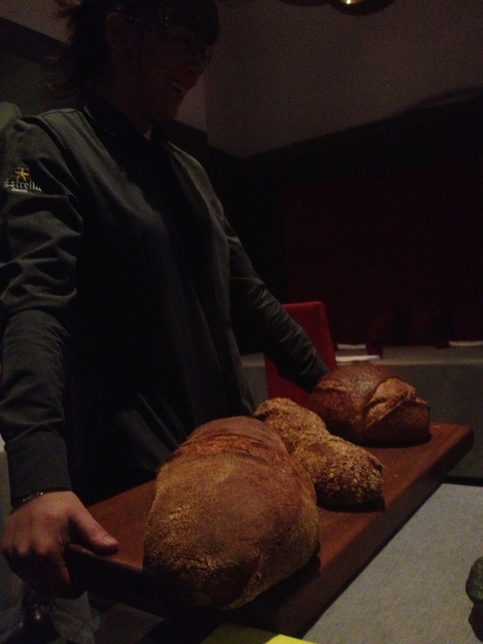 Comerc24 loaves of bread