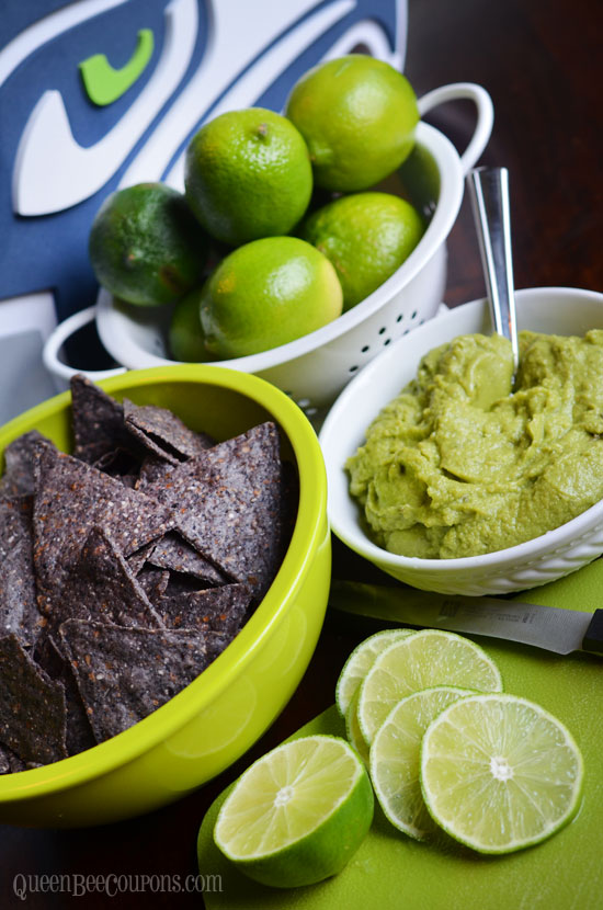 Seahawks-food-ideas-blue-chips-guacamole