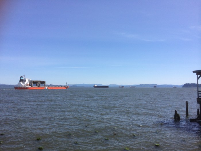 Colombia river pacific ocean