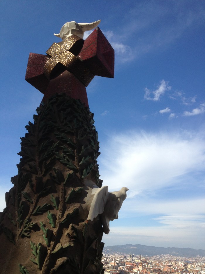 iconic barcelona spain sculptures