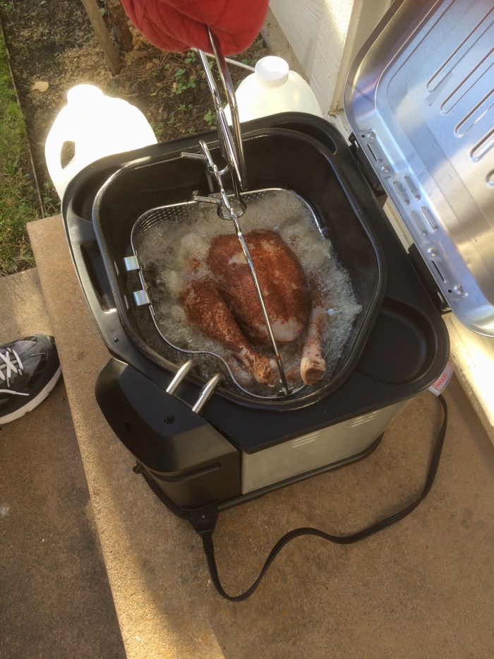 2015 best deep fried turkey