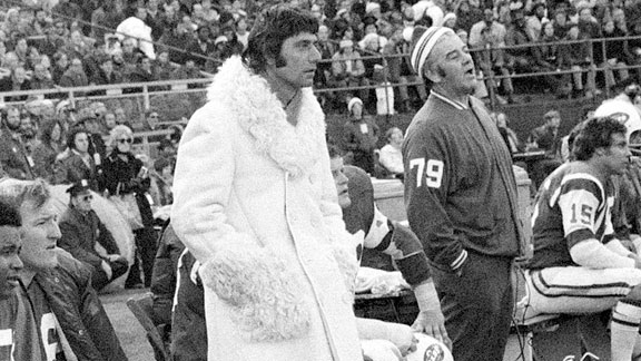 joe-namath-mink coat