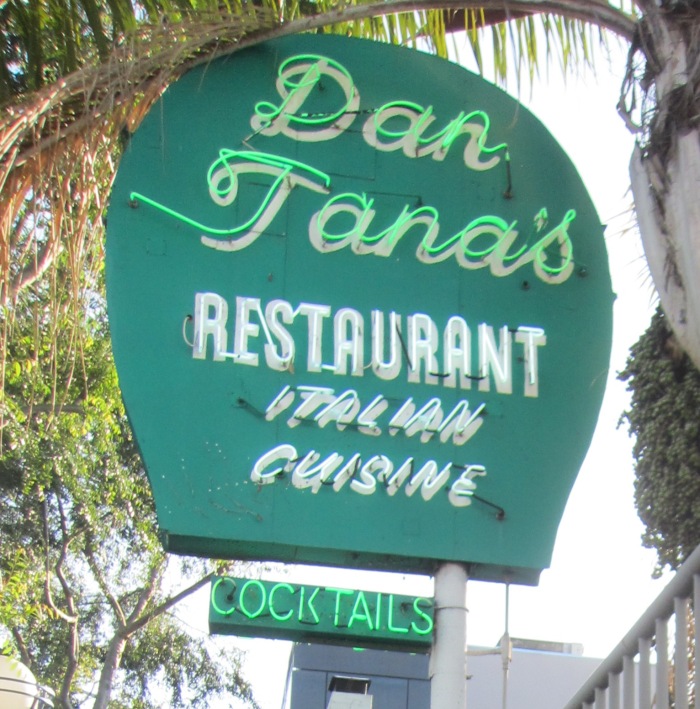 Dan-Tanas-sign