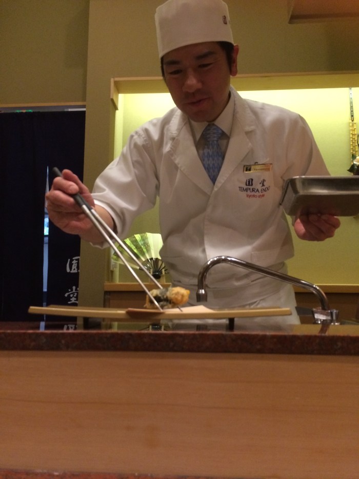 Tempura Endo Chef service