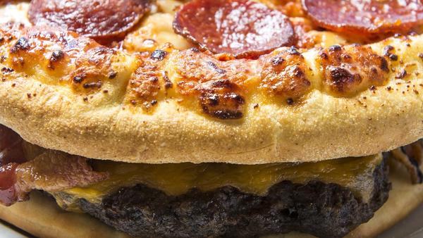 ct-weird-baseball-food-atlanta burgerizza