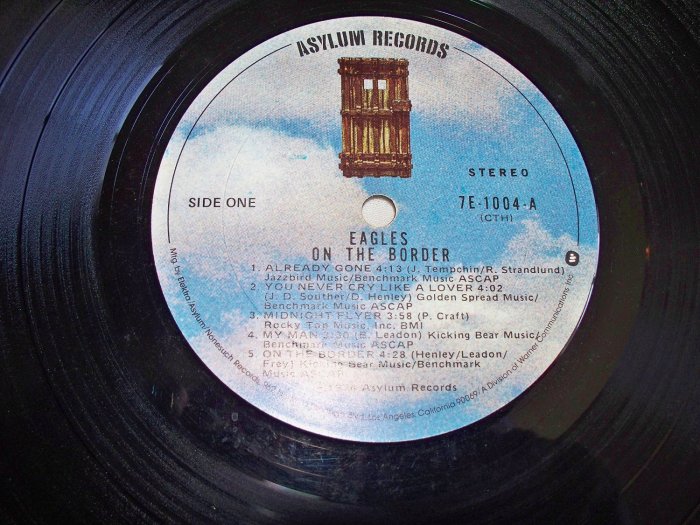 eagles hidden album groove on the border