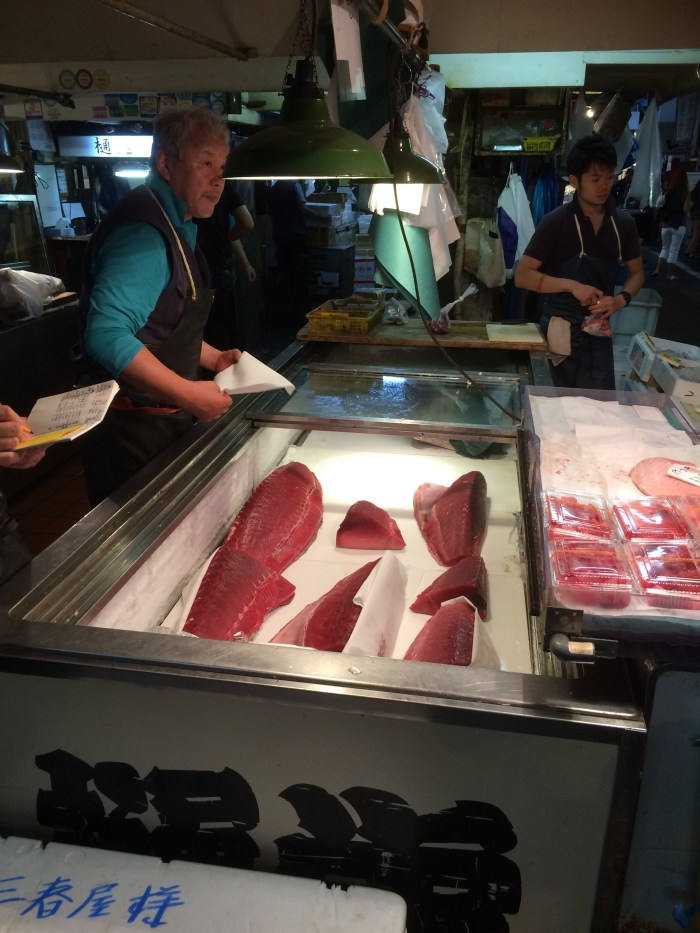 Giant Tuna for sale Tokyo fish market