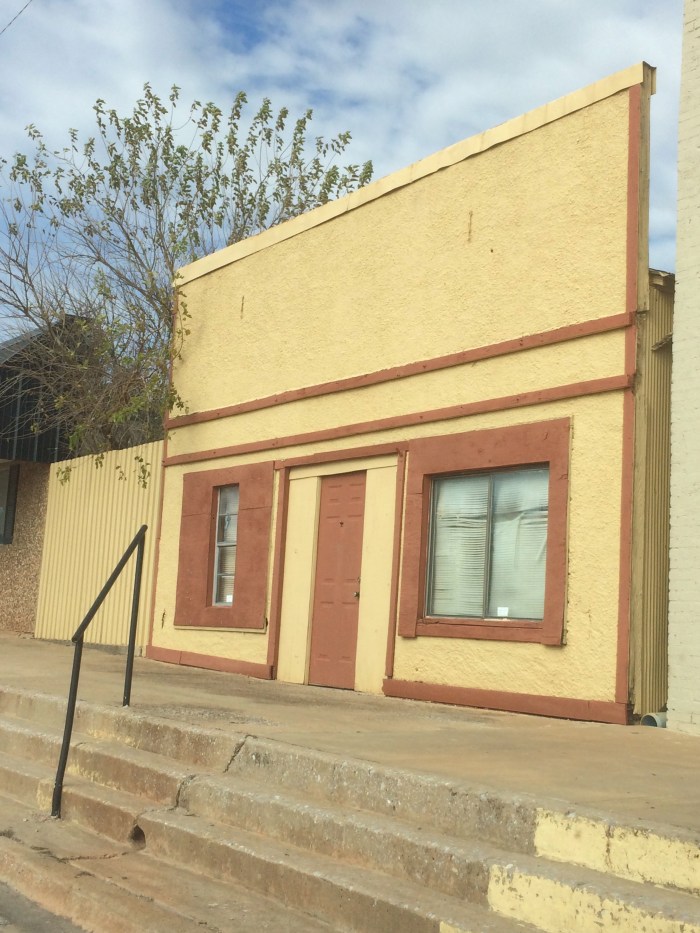 abandoned-buildings-in-small-town-oklahoma