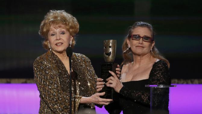 carrie_fisher_debbie_reynolds_sag
