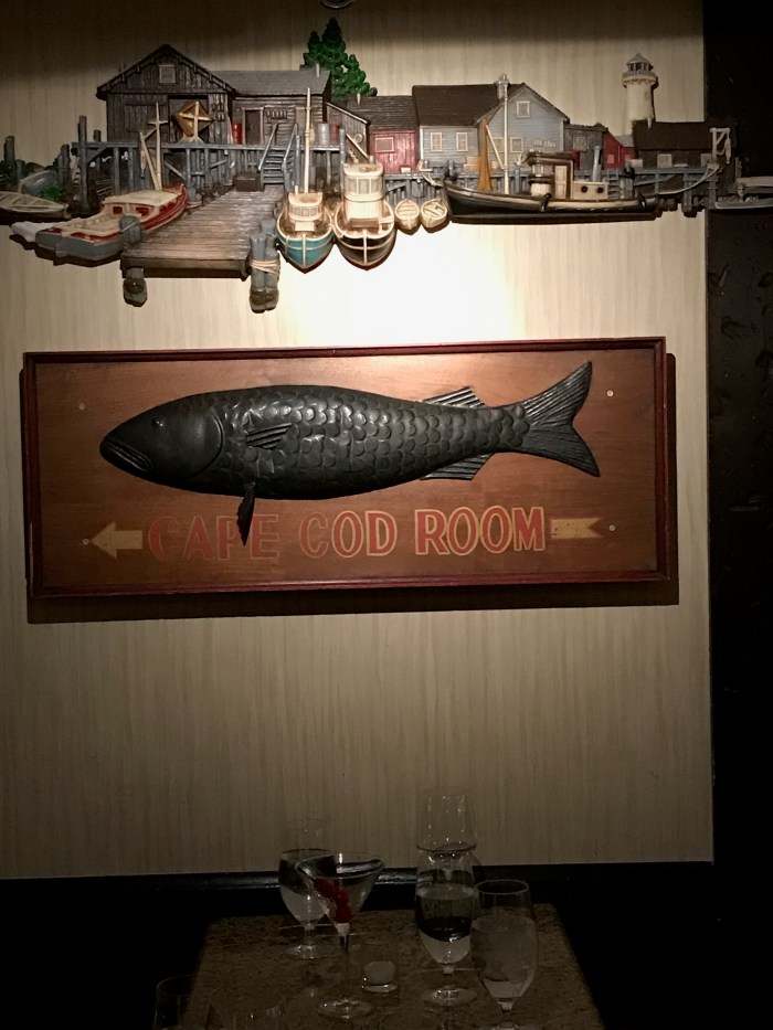 drake-hotel-restaurant-closing