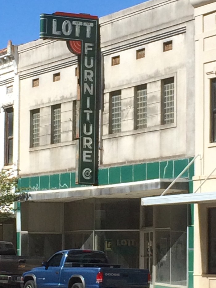 abandoned-jackson-building