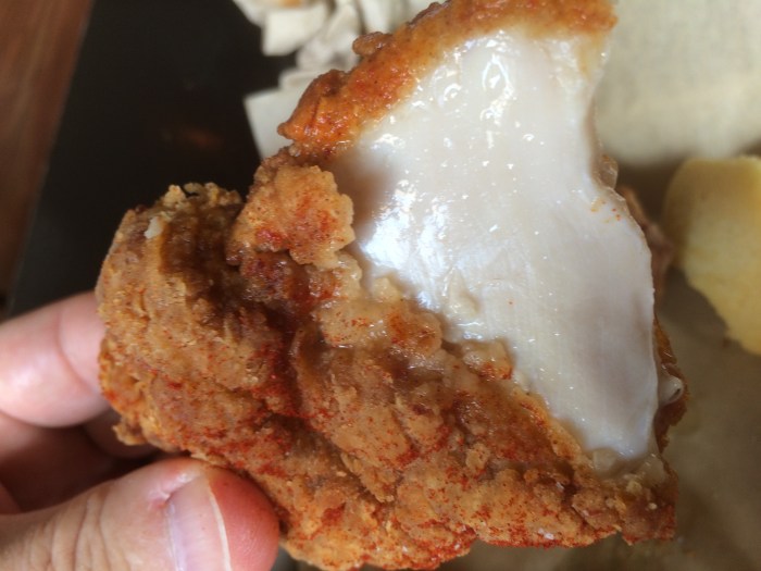 chicago-honey-butter-fried-chicken-taste-test