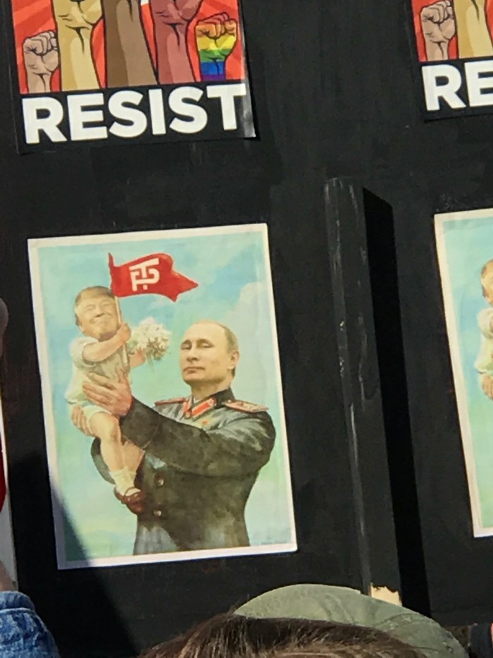 donald-trump-putin-protest-sign