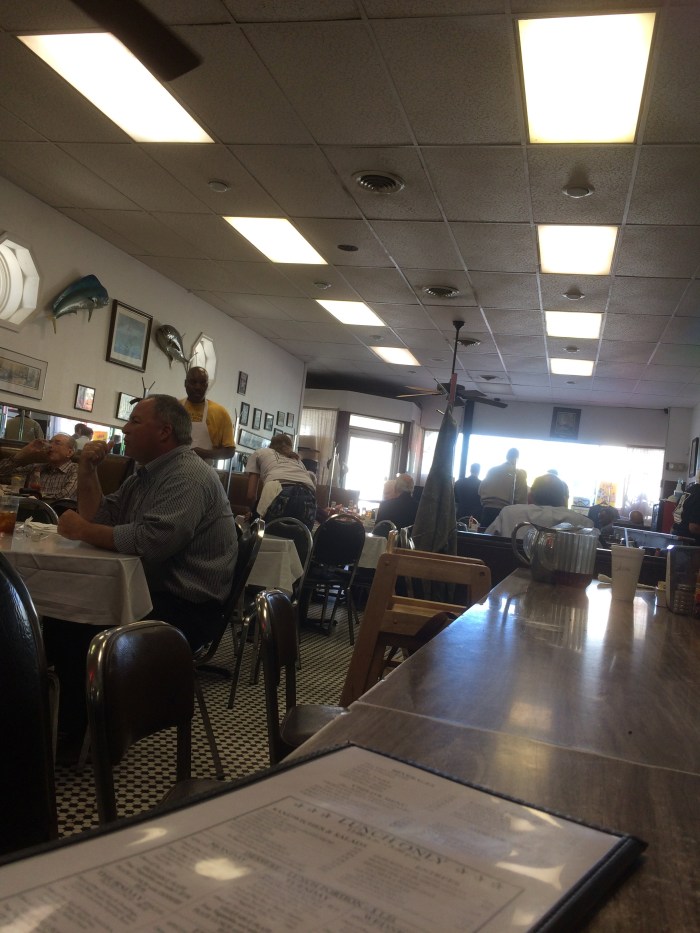mayflower-cafe-lunch-counter