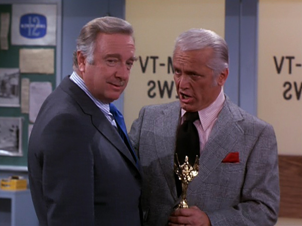 mary-tyler-moore-show-season-4-21-ted-baxter-meets-walter-cronkite-teddy-award-ted-knight-review-episode-guide-list
