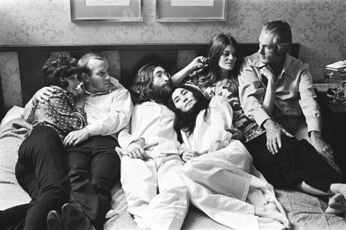 Tommy Smother John Lennon Give Peace A Chance