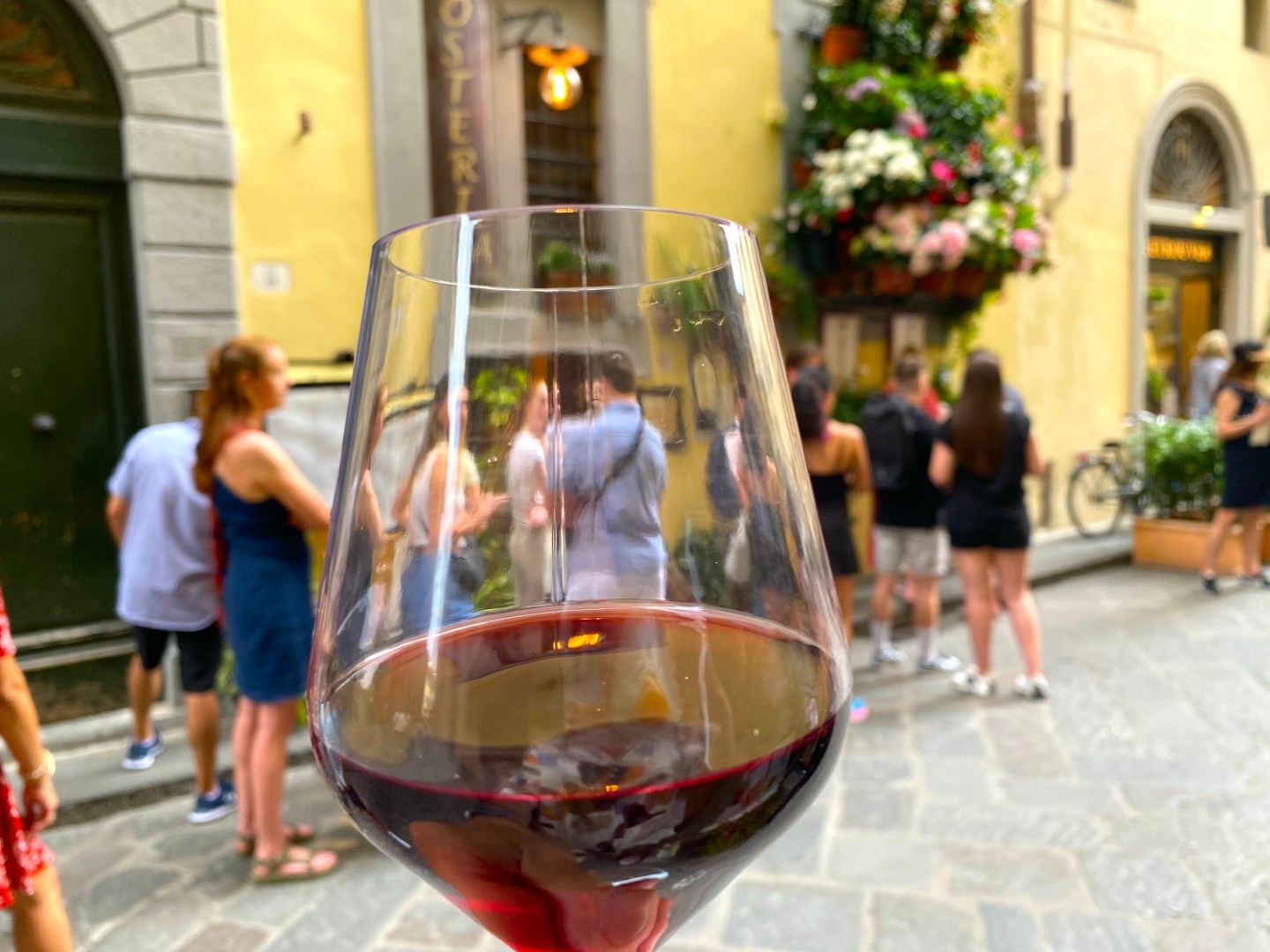 Wine Window Rome Opening Florence Italy’s Wine Windows! Cheers! – johnrieber
